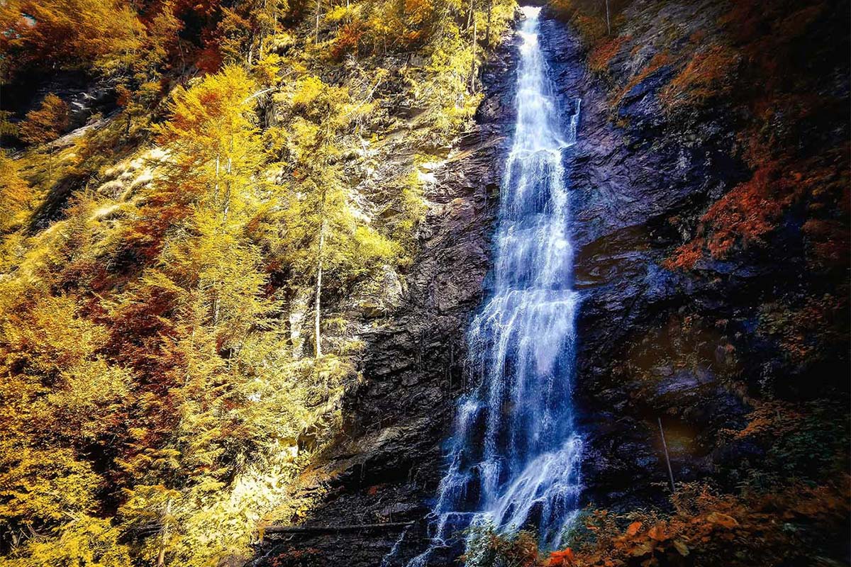 Scorus waterfall in autumn, Valcea county